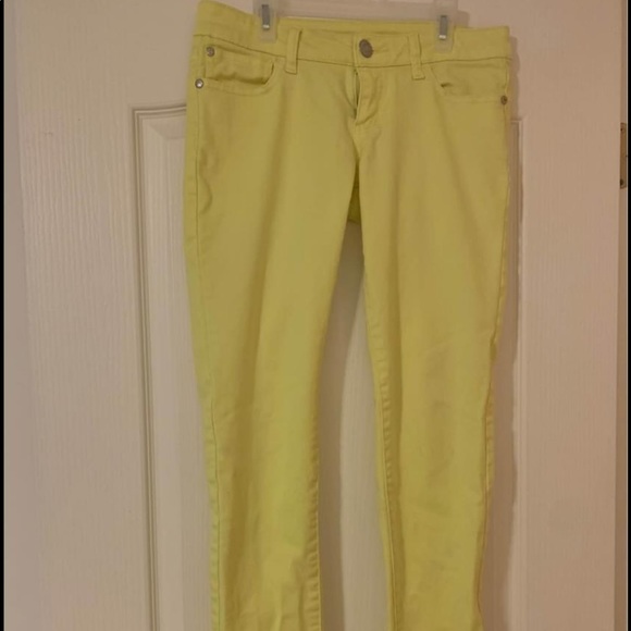 Celebrity Pink size 5 yellow jeggings - Picture 3 of 4